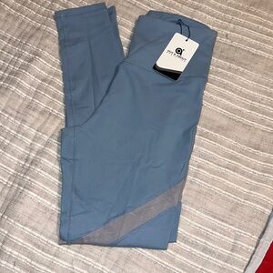 *NWT* yoga pants (XS)